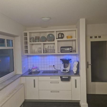 Souterrain-Wohnung Mit Kostenlosem Stellplatz Лейпциг Экстерьер фото